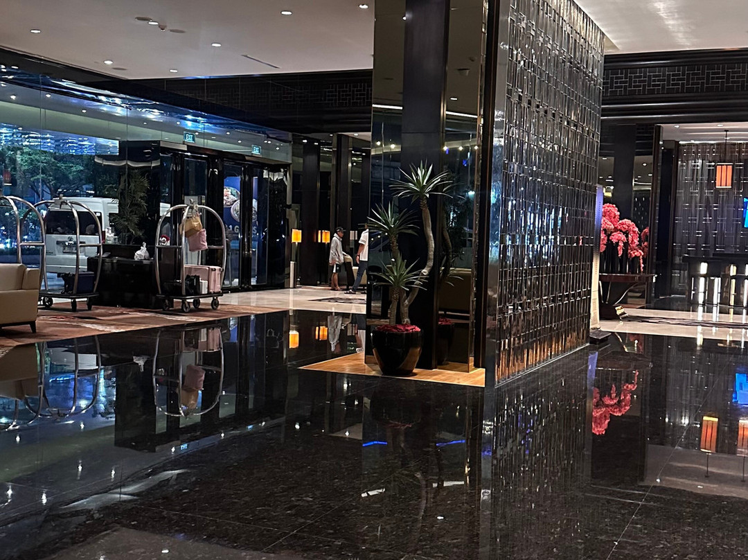 三宝拢波酒店主图