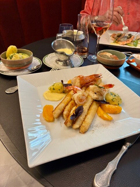 阿内格阿德勒餐厅酒店主图