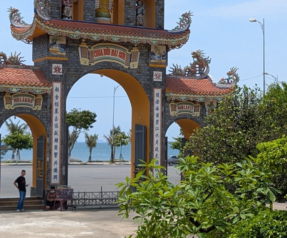 Chua Buu Dai Son-岘港必去景点