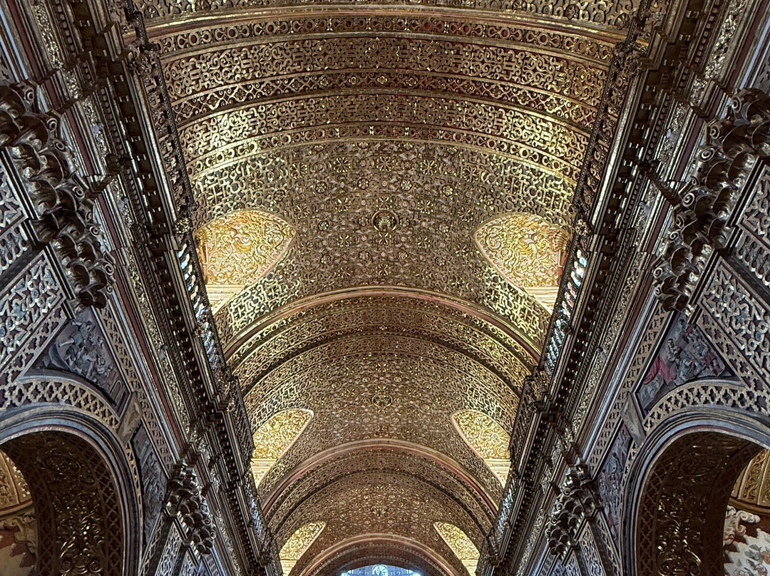 耶稣陪伴教堂（Iglesia de La Compania de Jesus）-基多必去景点