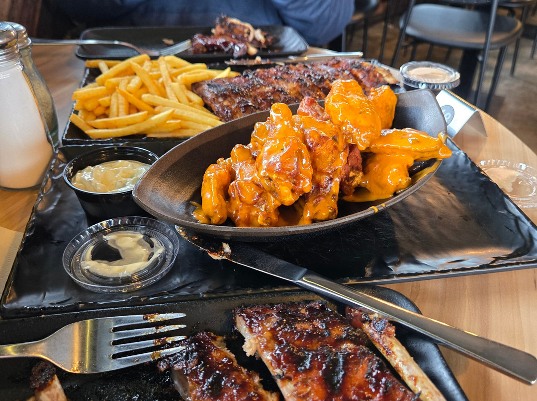 Dirty Burger And Ribs