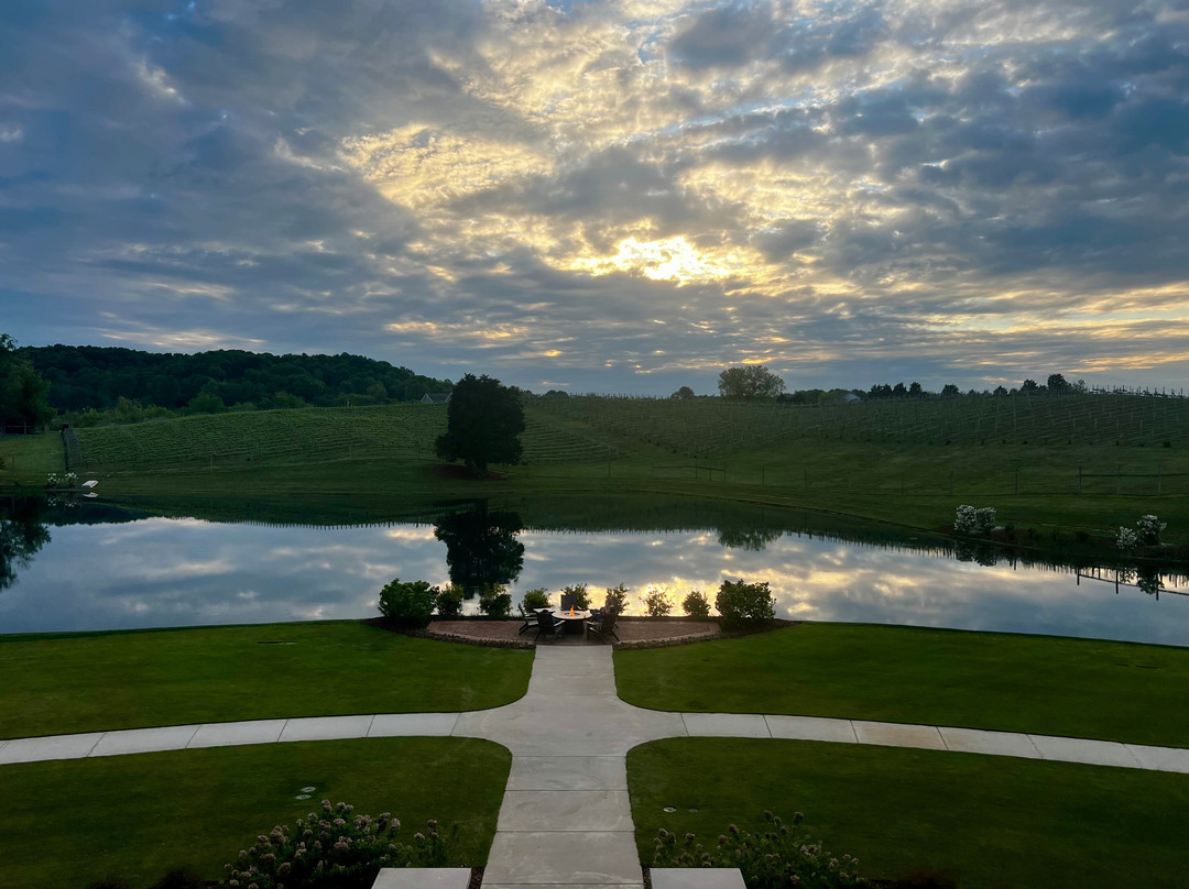 Nicewonder Farm & Vineyards