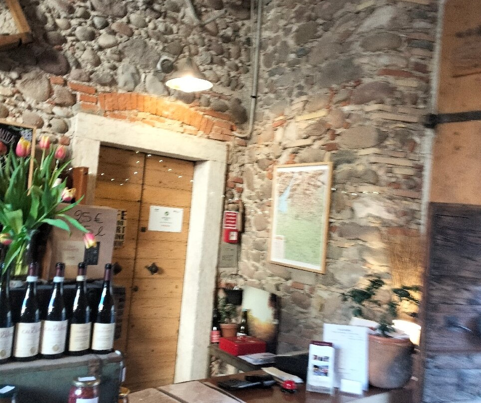 Villa Calicantus-Calmasino必去景点