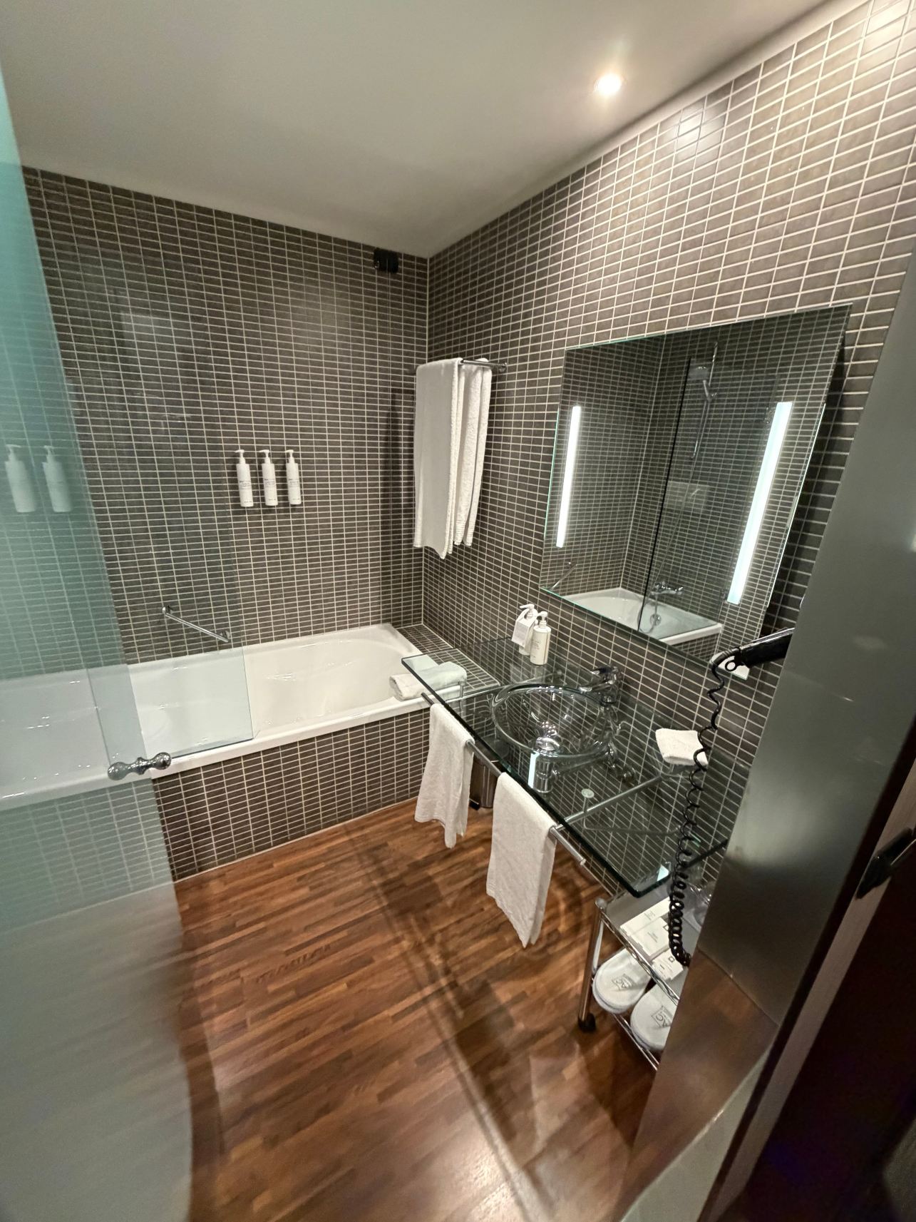 布雷西亚万豪AC酒店-浴室