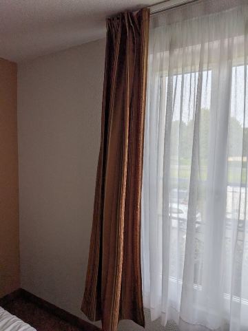 沙托丹布里特酒店-旅行者