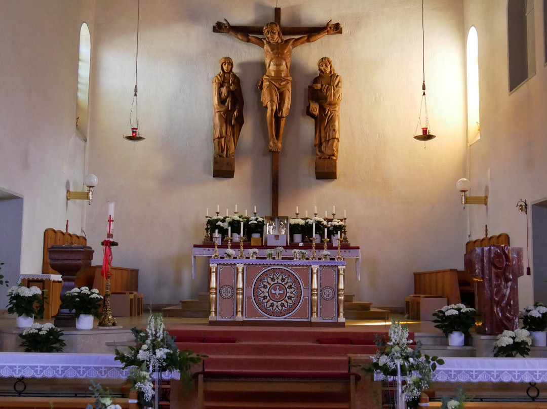 Pfarrkirche St. Josef-特里森贝格必去景点