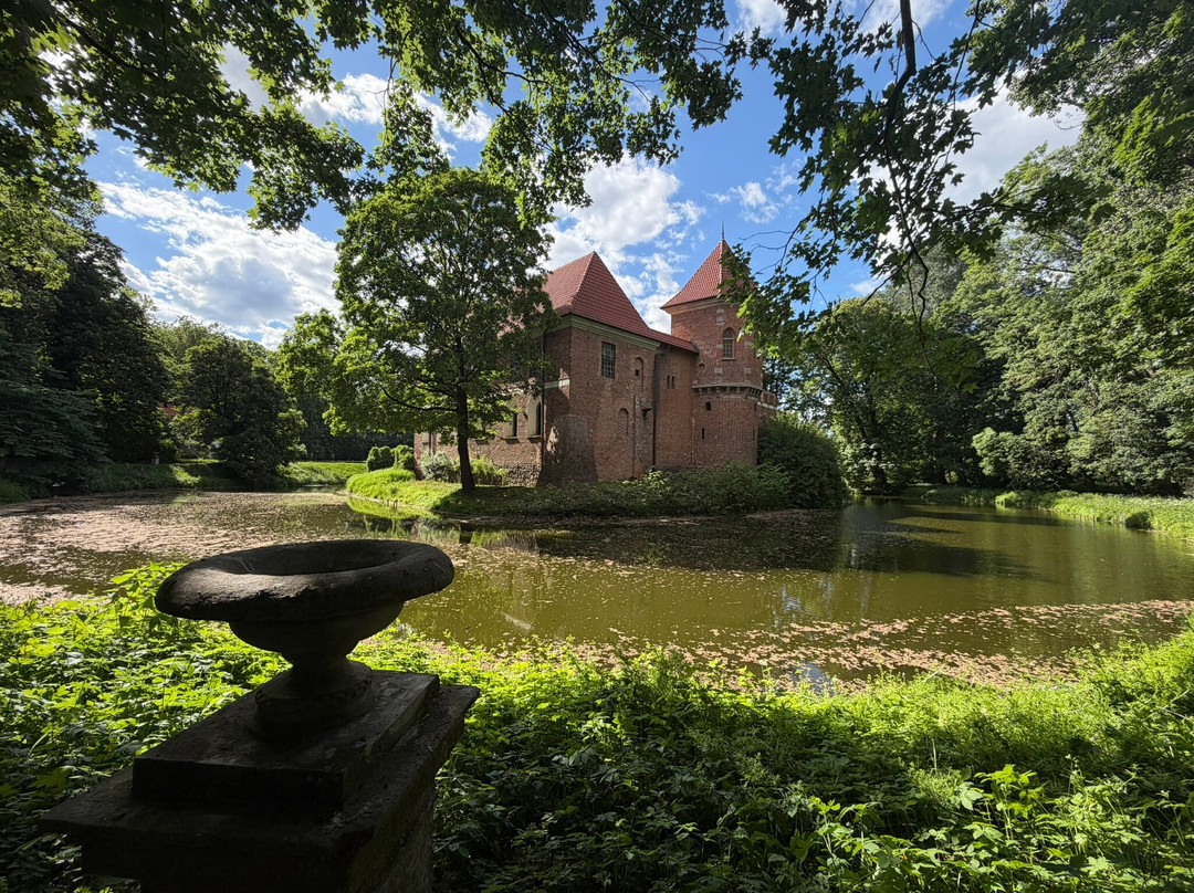 Oporów Castle Museum-Kutno必去景点