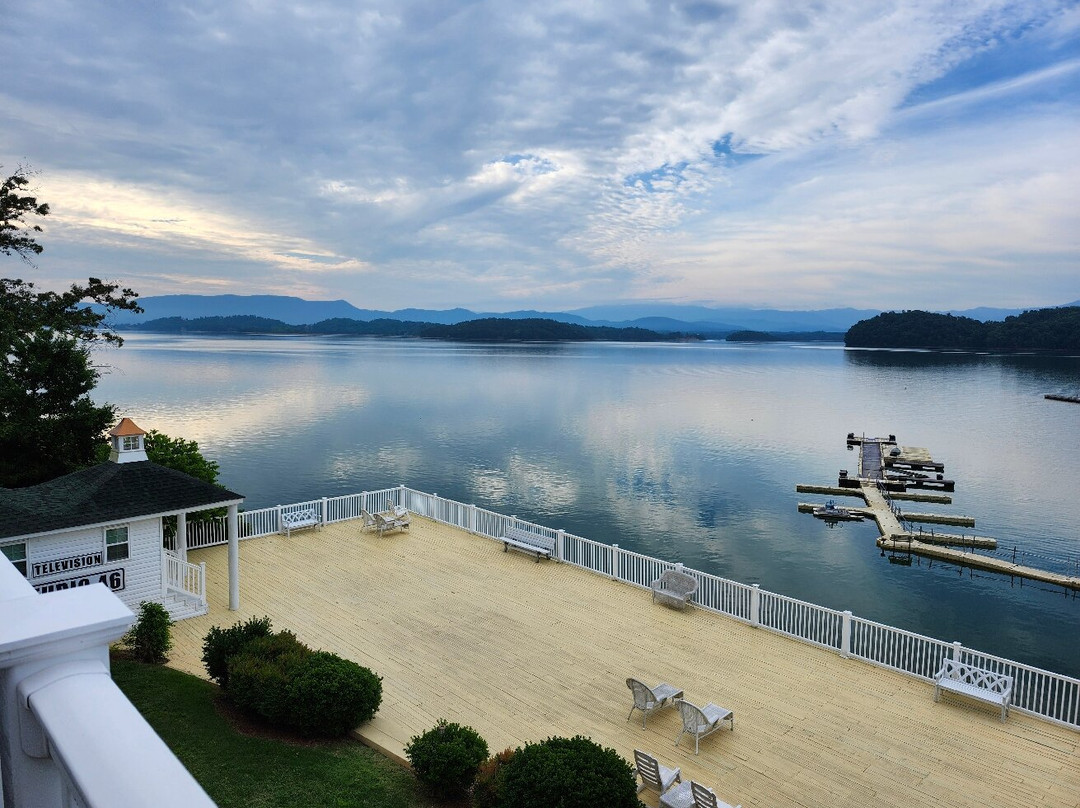 Mountain Harbor Inn Resort On the Lake主图