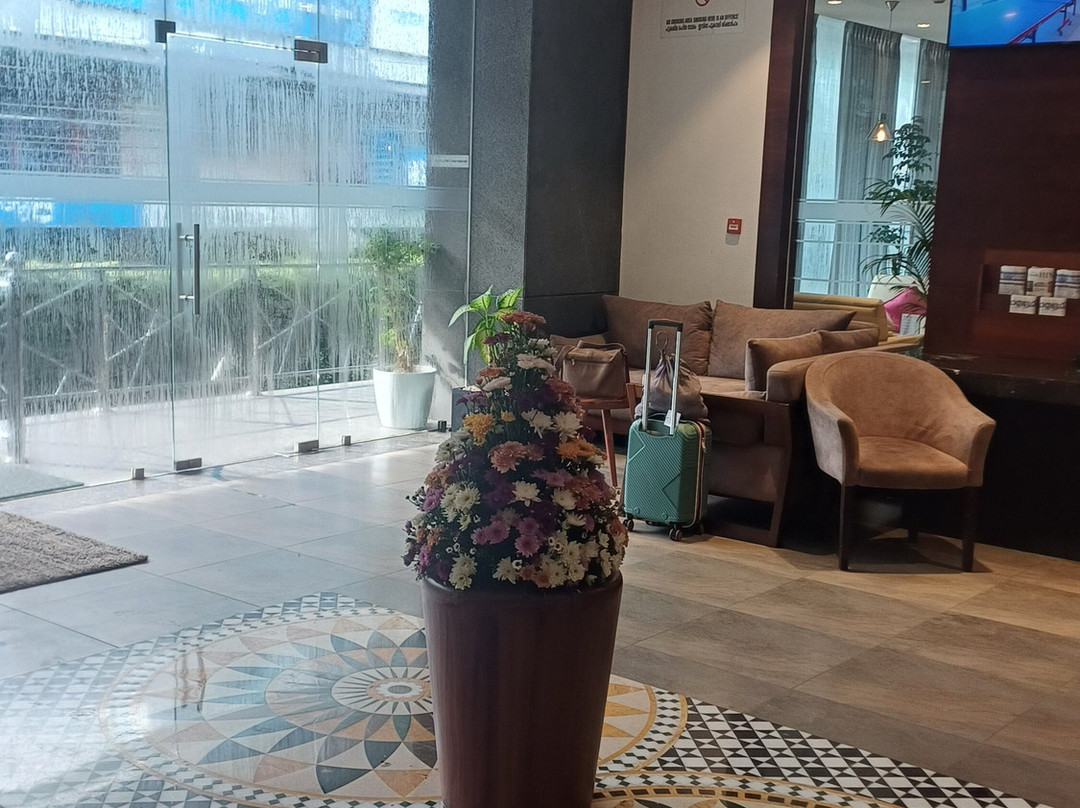拉维兹卡利卡特酒店主图