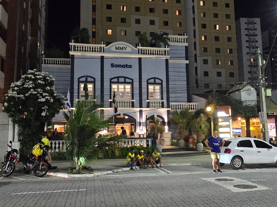伊拉谢马之声酒店主图
