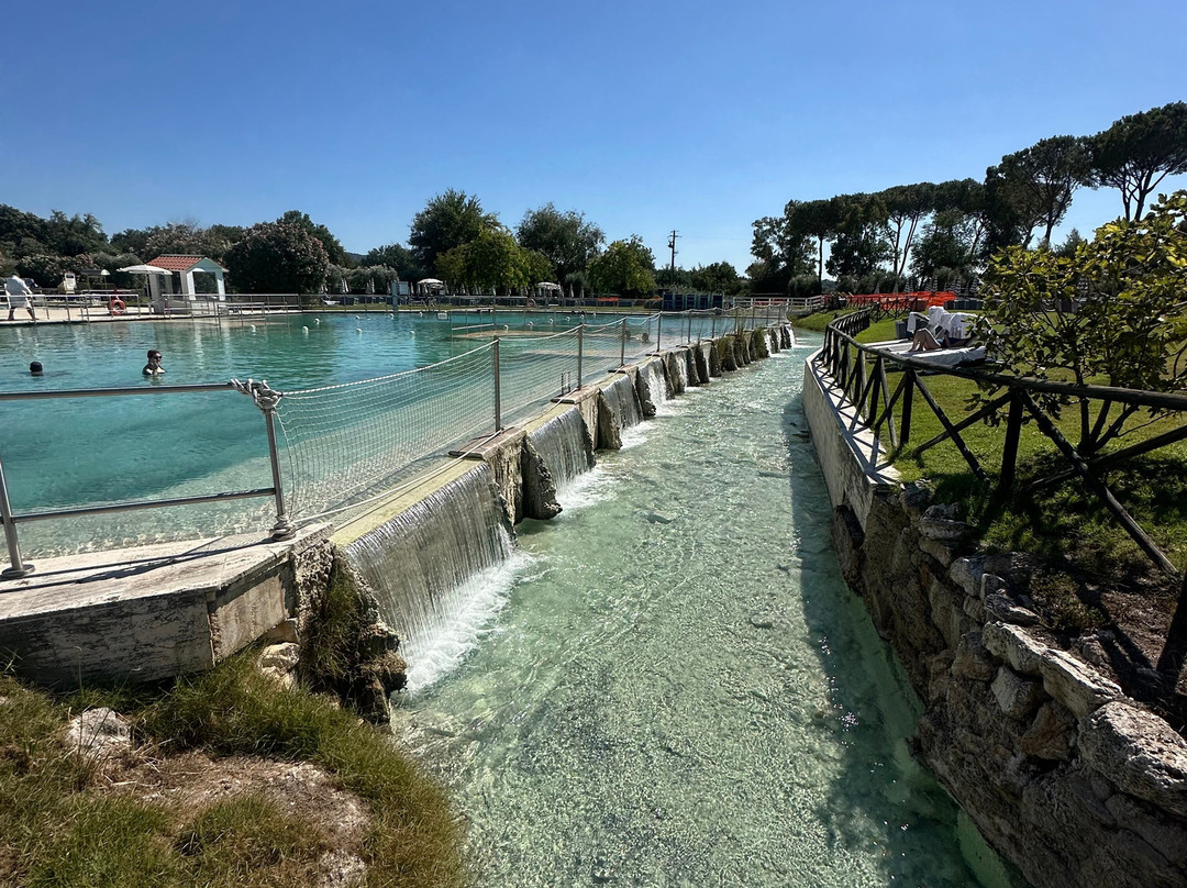 Terme di Saturnia-Saturnia必去景点