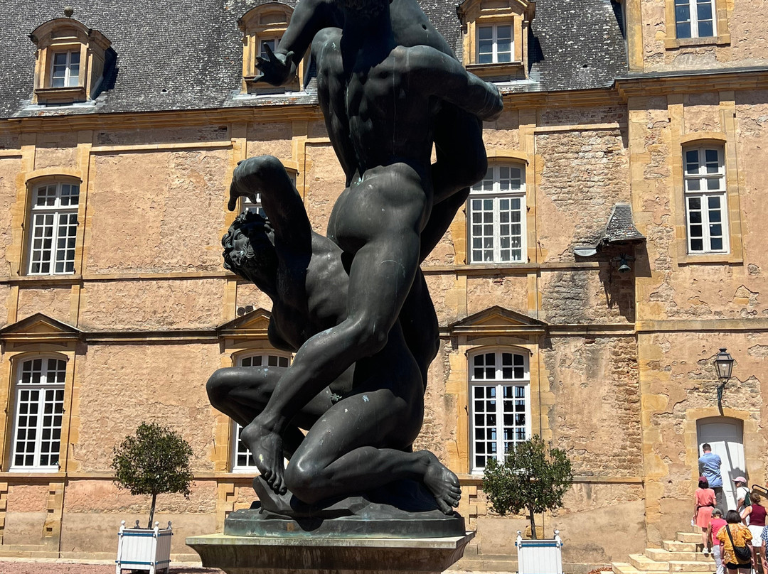 Château de Drée-Curbigny必去景点