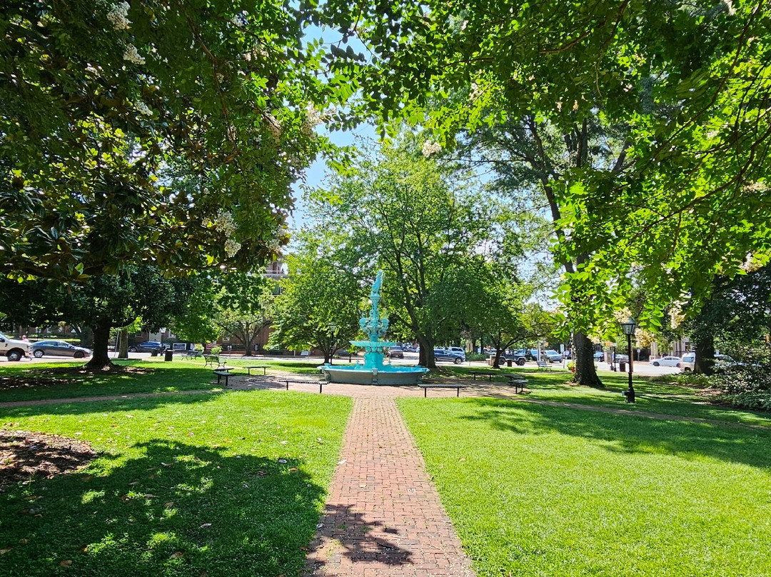 Fountain Park-Chestertown必去景点
