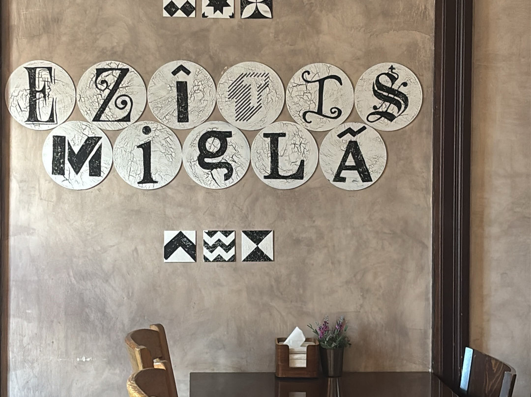 Baznīcas Ezītis Miglā