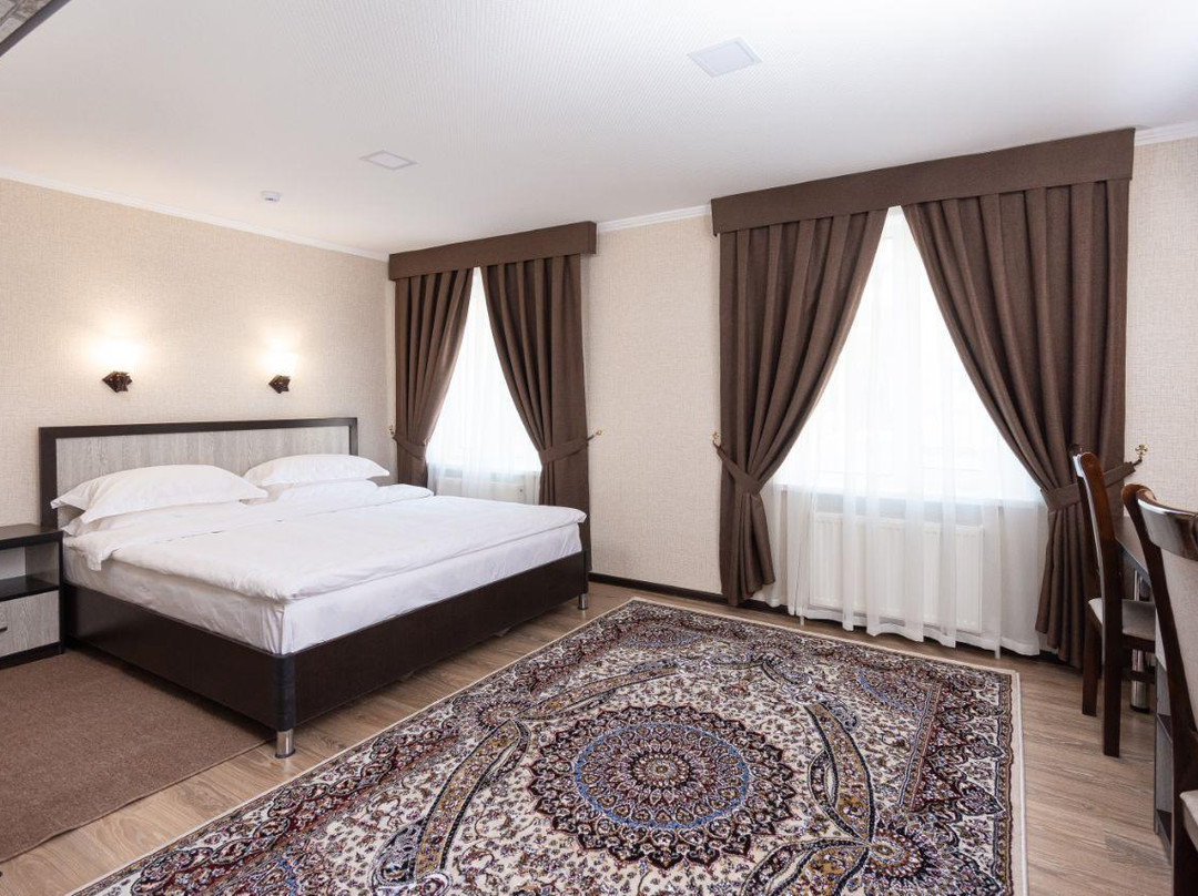 VOYAGE HOTEL