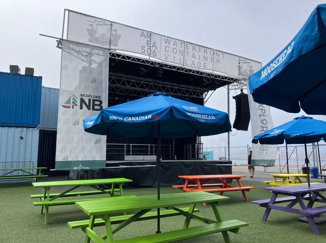 AREA 506 Waterfront Container Village-圣约翰必去景点