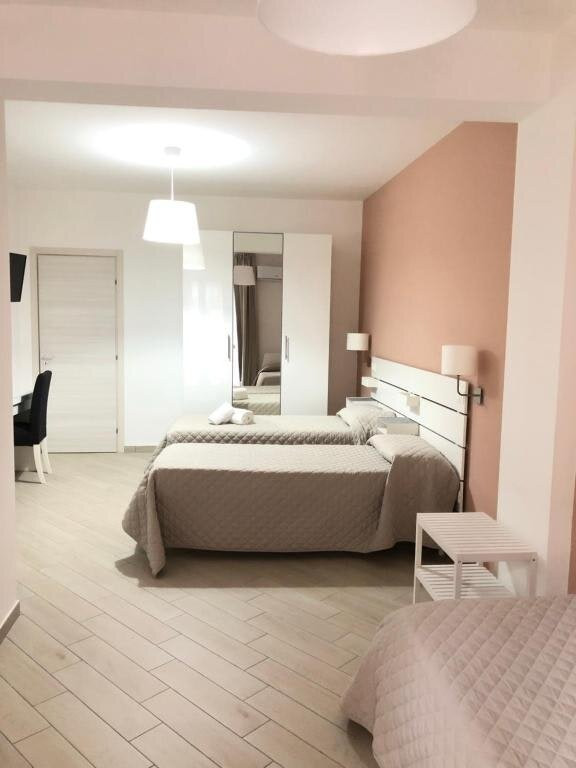 Campofelice di Roccella酒店住宿-Belvedere Rent Rooms