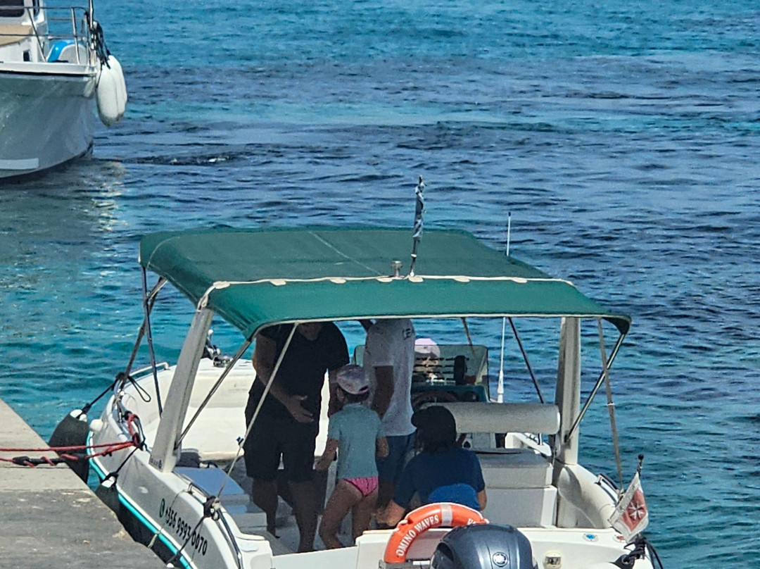 Comino Waves Boat Charters Malta-史克华必去景点