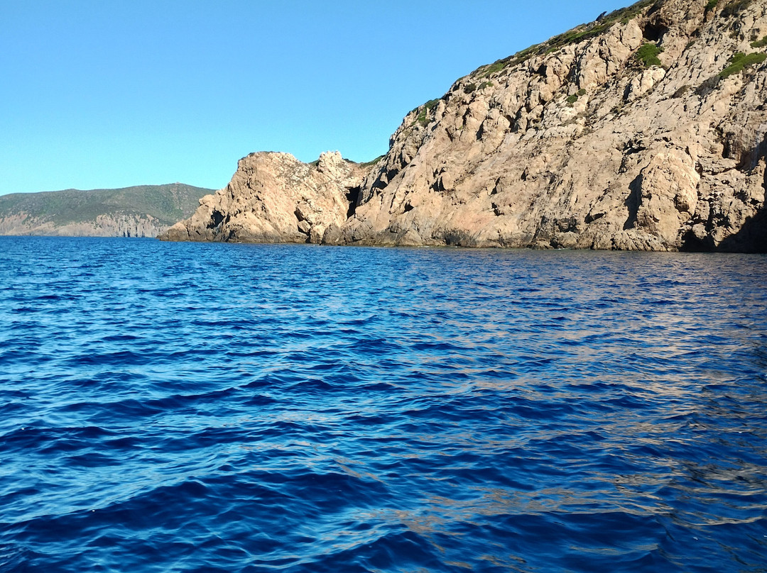 Pescaturismo Jessica E-Porto Pino必去景点