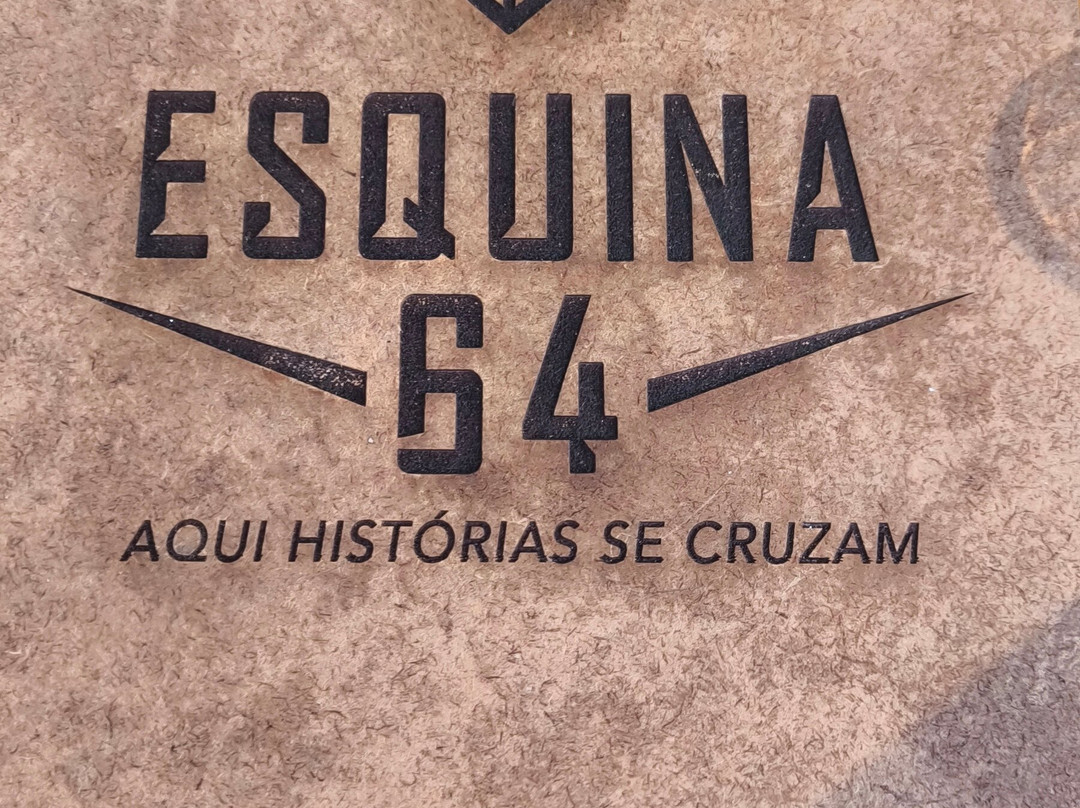 Esquina 64