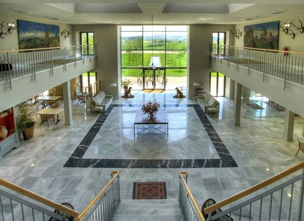 San Adrian酒店住宿-马尔西利亚别墅酒店