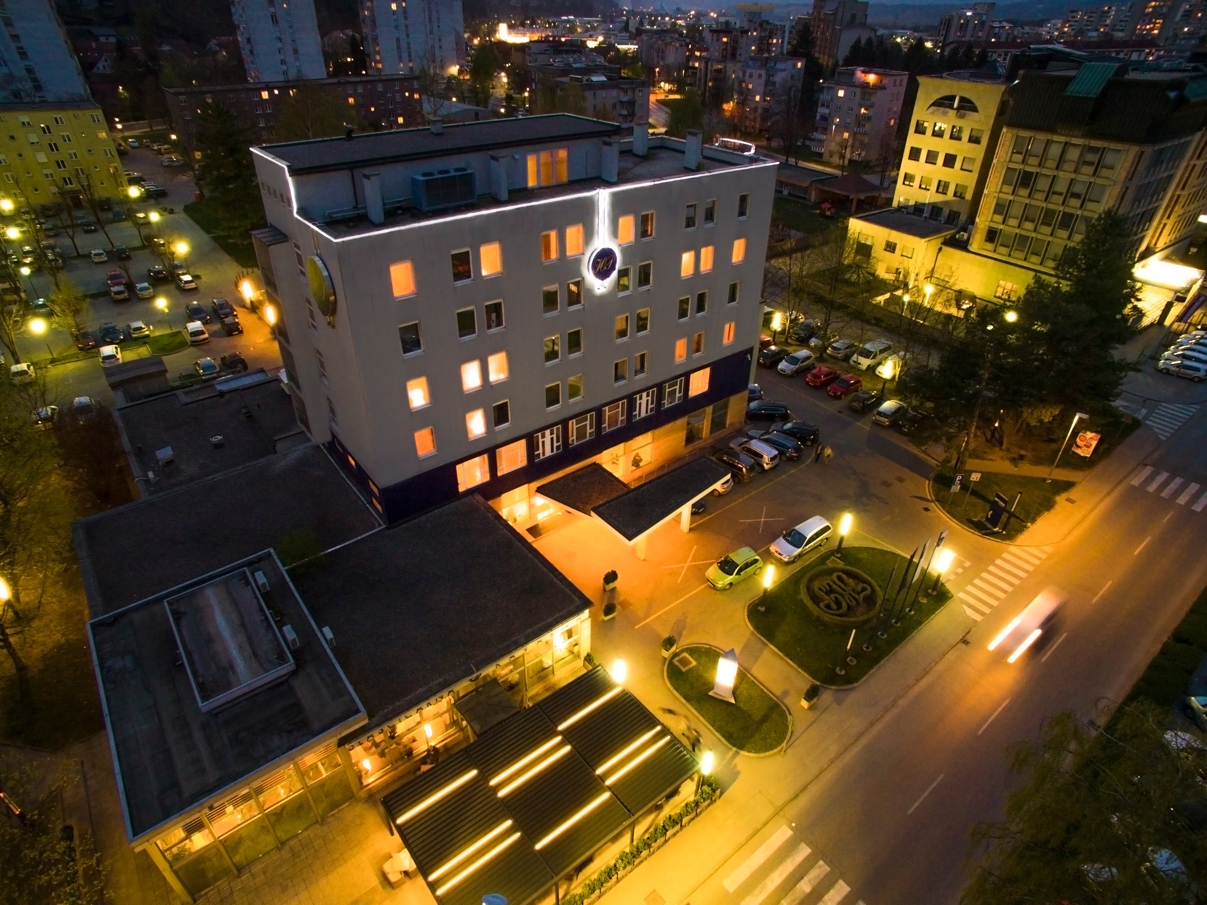 Hotel Paka-官方