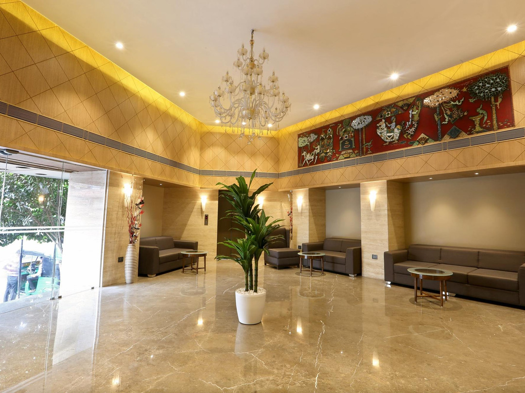 Central Beacon Hotel, Surat