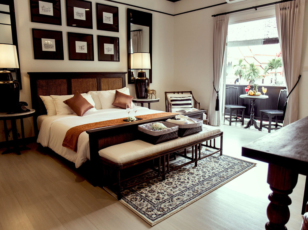 99 The Heritage Hotel