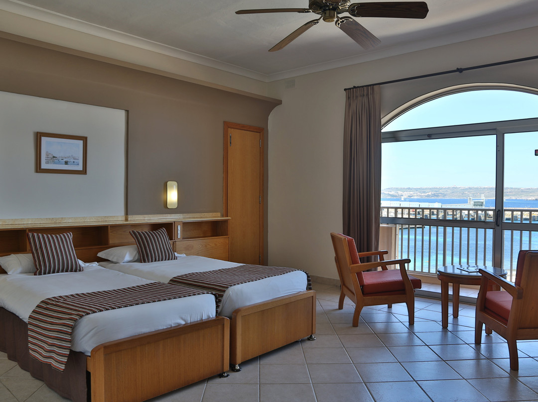 Paradise Bay Resort主图