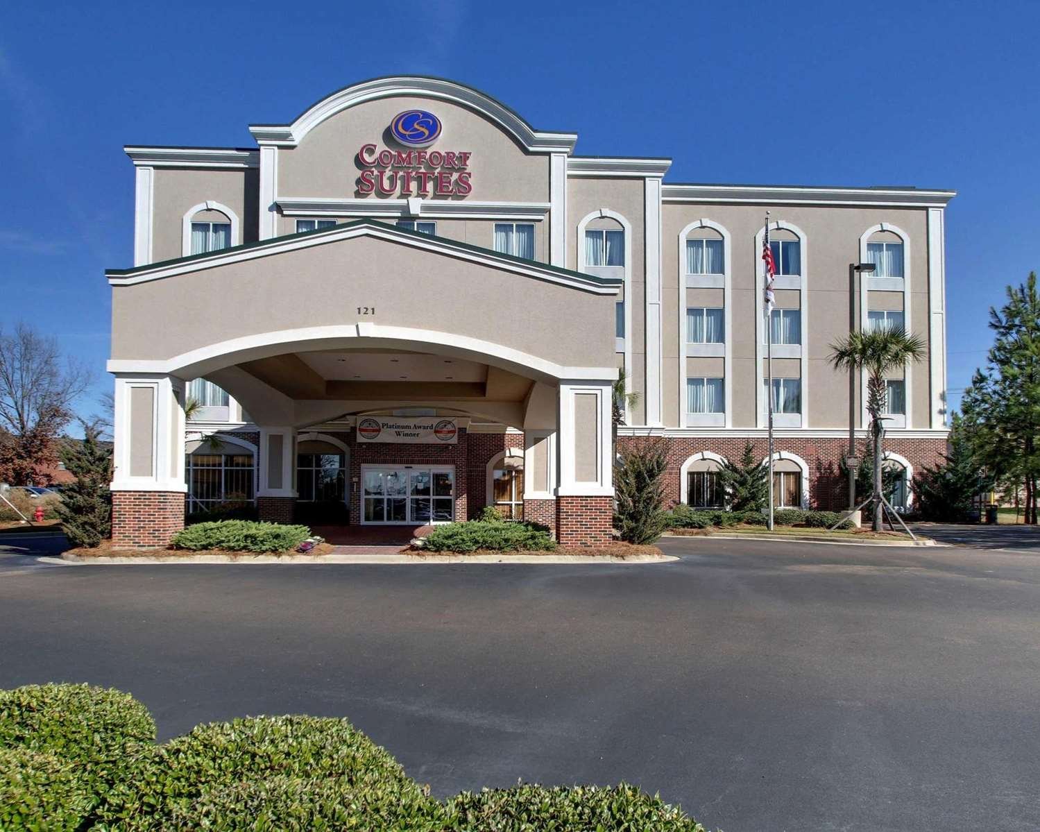 Comfort Suites Airport-官方
