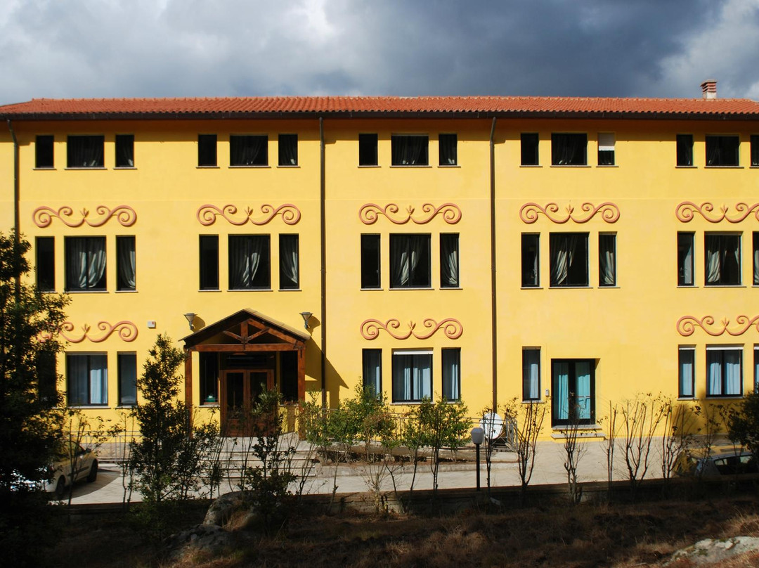 Oschiri酒店住宿-Limbara Hotel