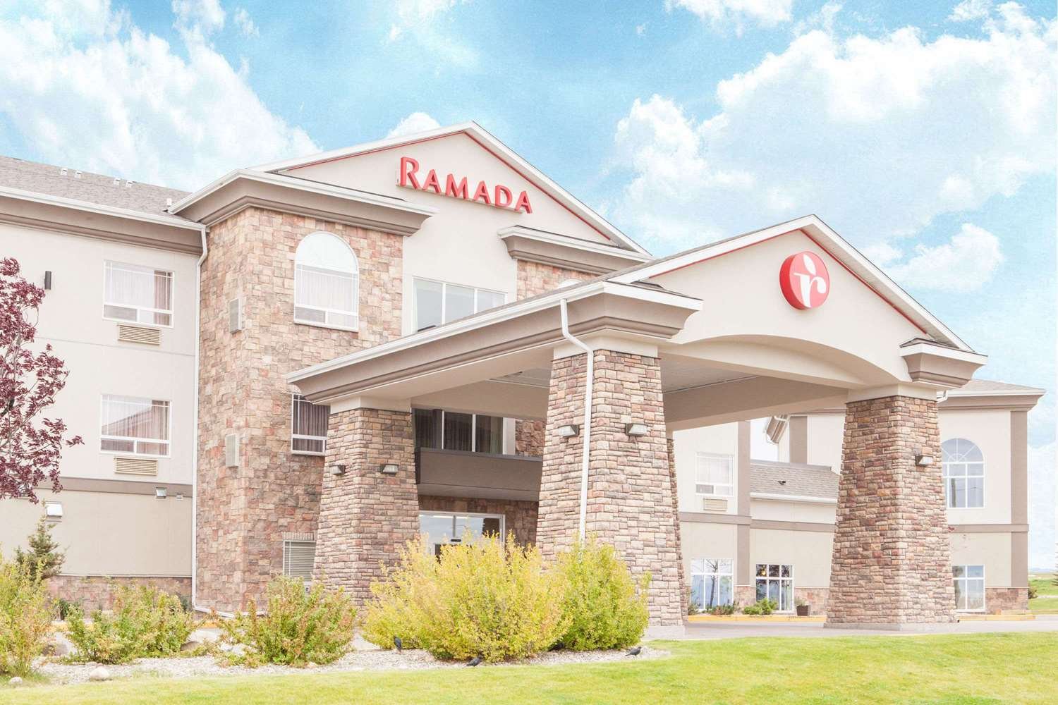 Ramada by Wyndham Pincher Creek-官方