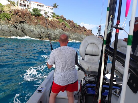 Charlie Mike Continue Mission Charters-圣 托马斯必去景点