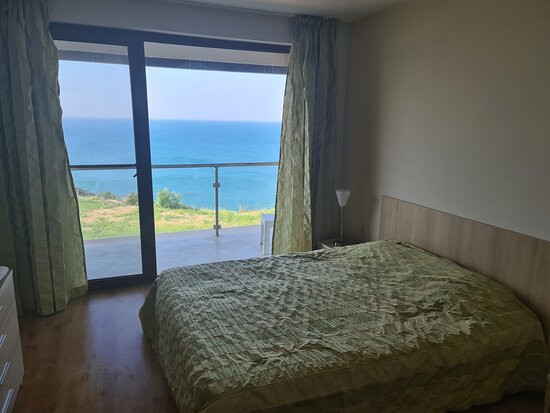 July Morning Seaside Resort主图