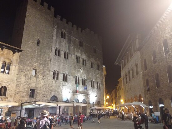 Piazza Garibaldi景点图片