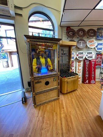 The Maples' Tree-盖林柏格必去景点