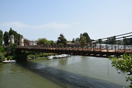 Ponte Real Ferdinando景点图片
