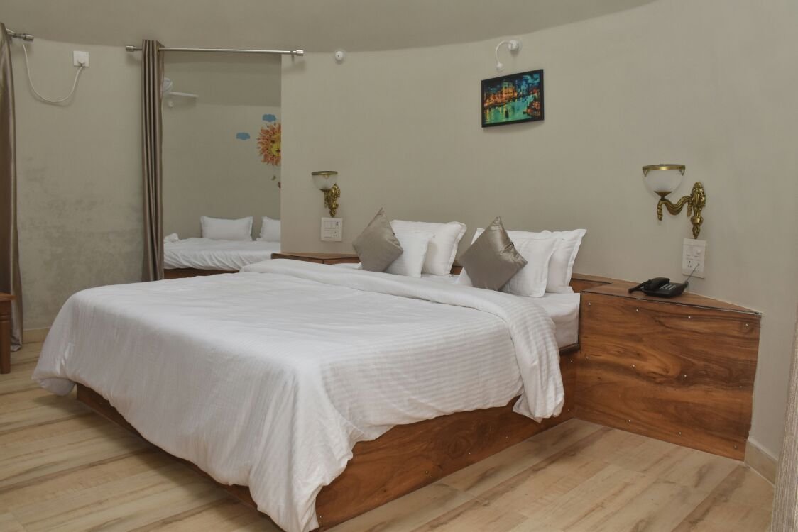 Narmade Anandam Resort-官方