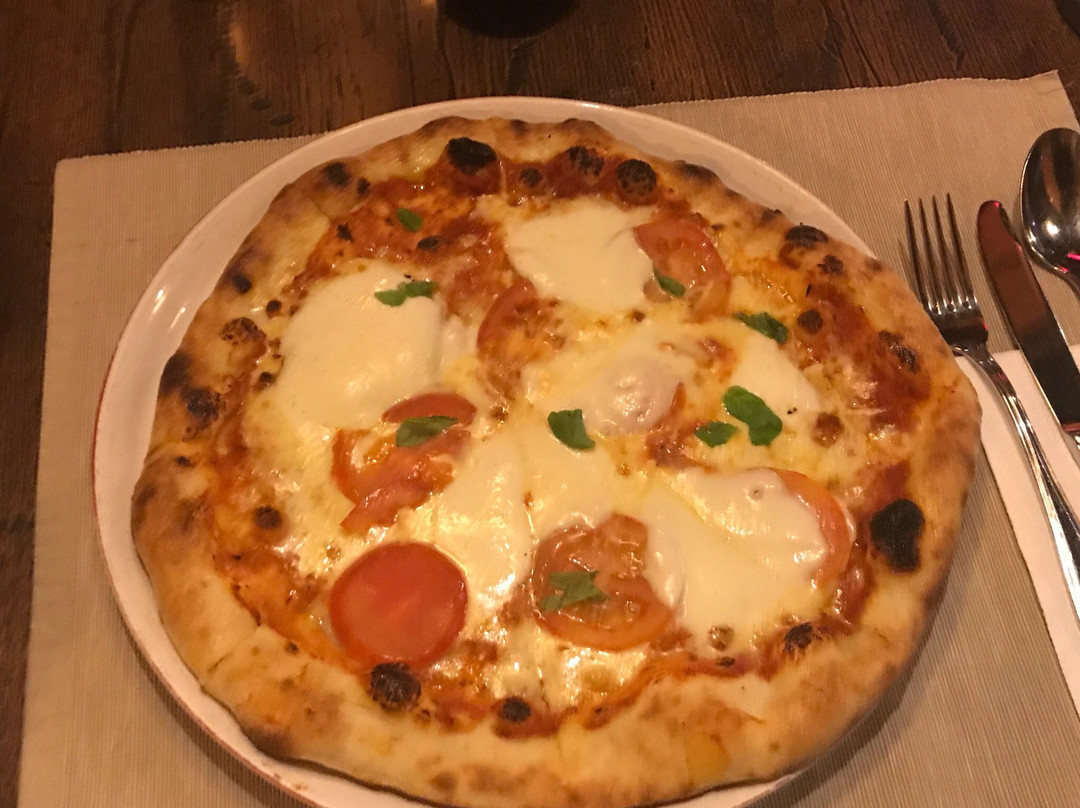 Nitrianske Hrnciarovce酒店住宿-Pensione Ristorante Moretti