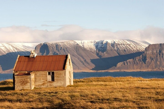 Strandsel Iceland Tours