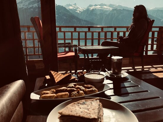 The Holiday Villa Resort & Spa主图