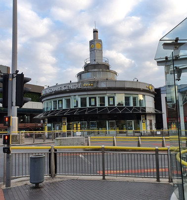 Queen Square Travel Centre-利物浦必去景点