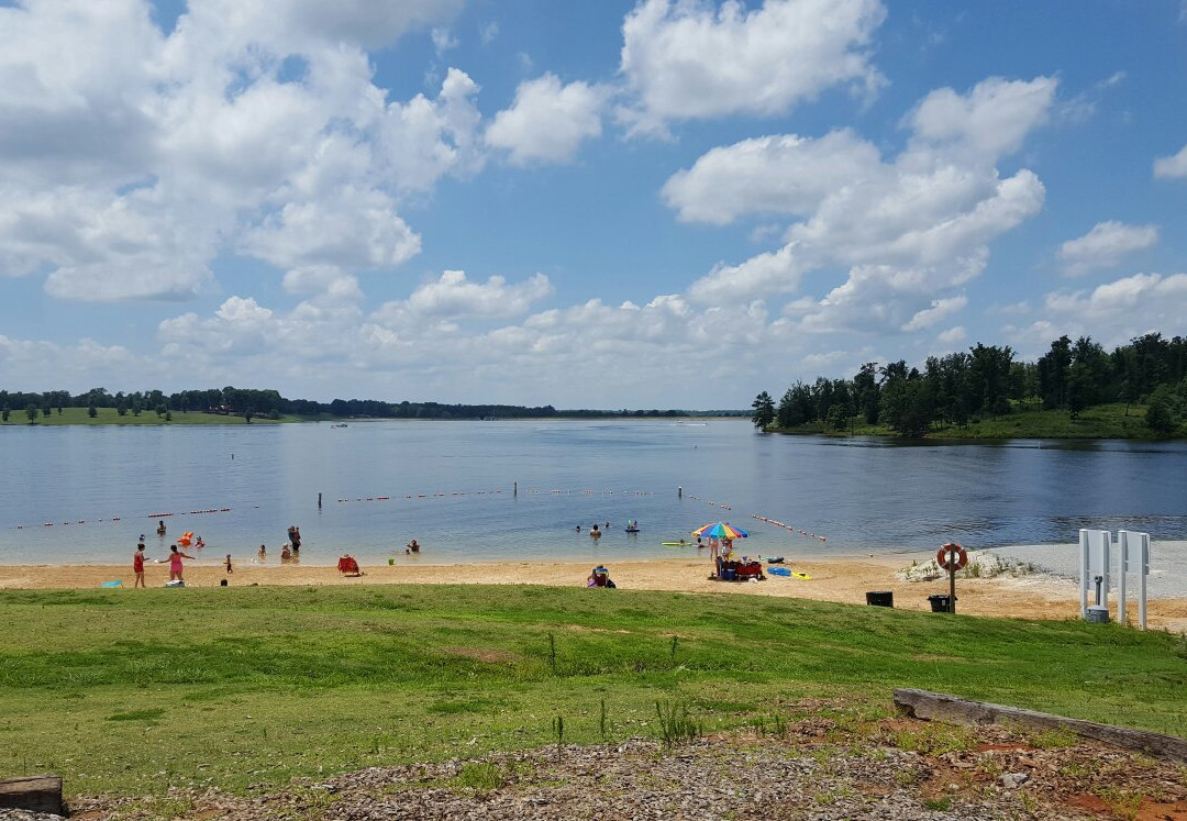 Carroll County Thousand Acre Recreation Lake景点图片