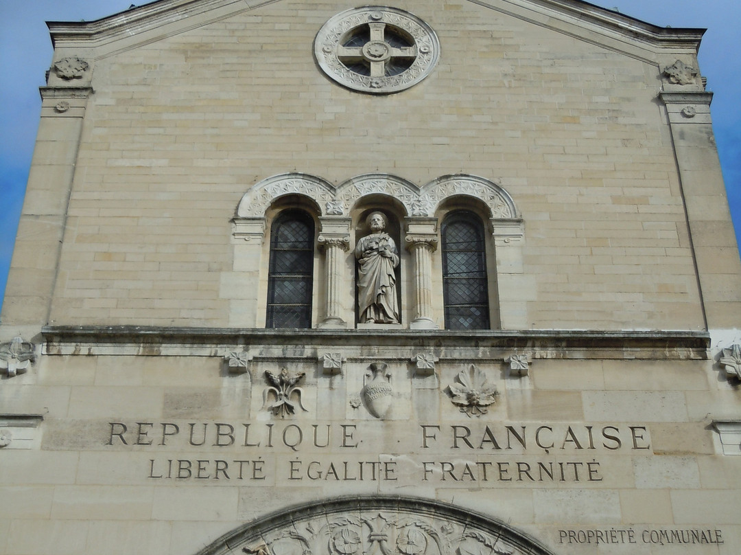 Eglise Saint Pierre景点图片