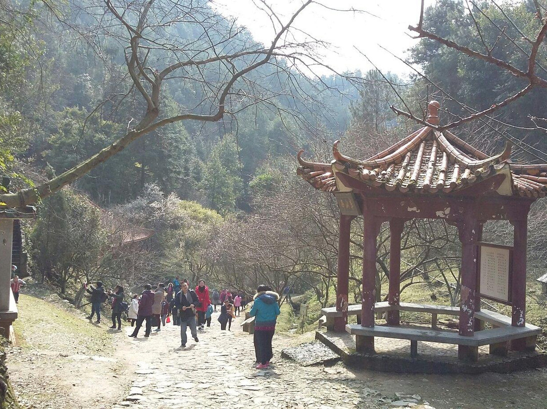 龙南县旅游景点-南雄梅关