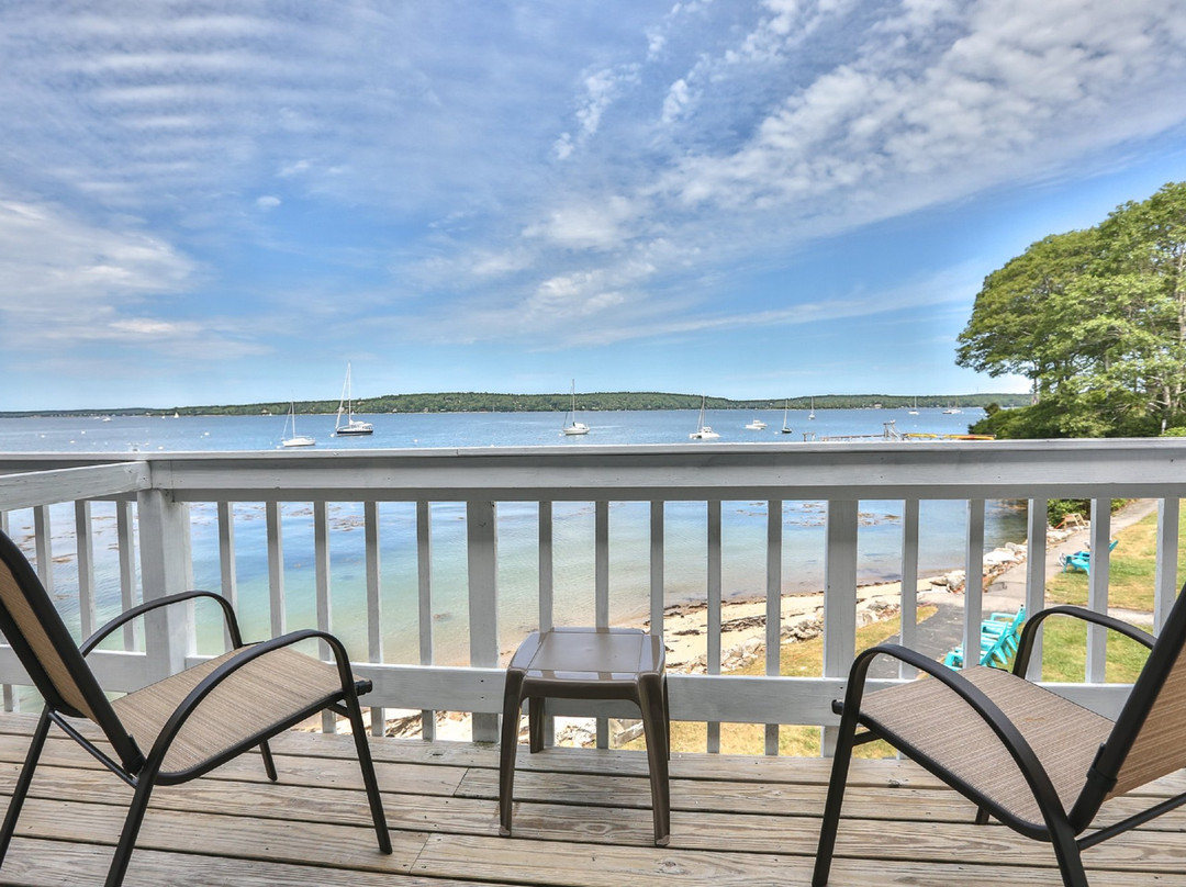 Smuggler's Cove Inn主图