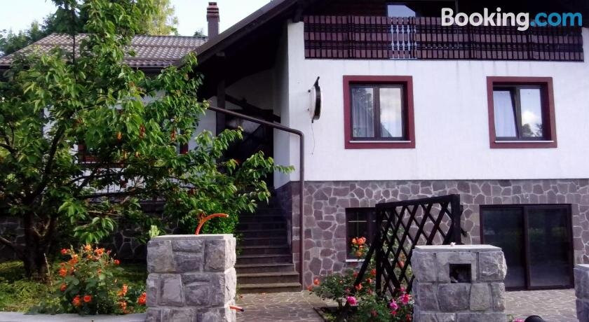 Guest House Ema