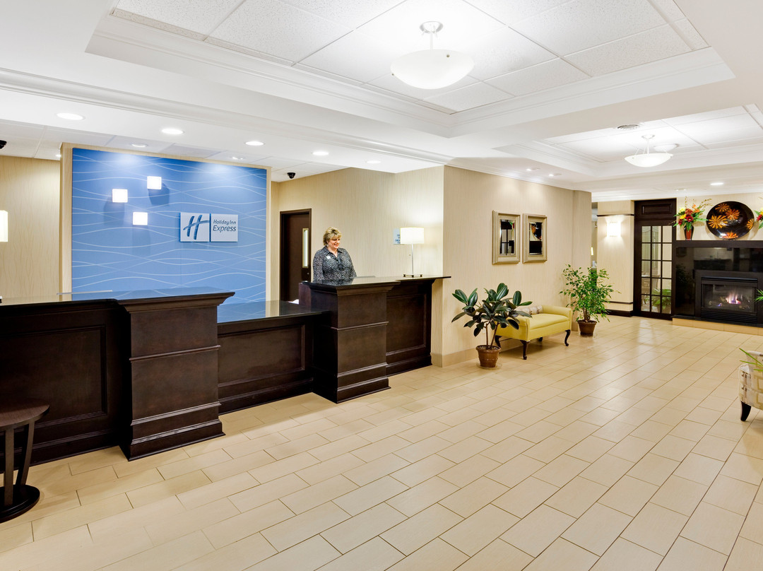 Holiday Inn Express & Suites Lebanon By IHG主图