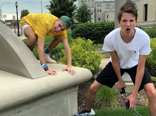 Zombie Scavengers Hunts