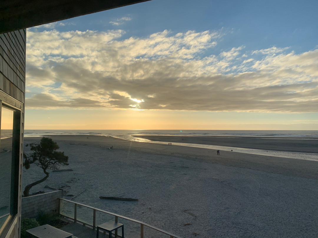 Land's End at Cannon Beach主图